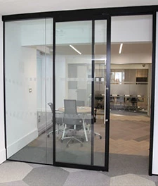 Sliding Doors image